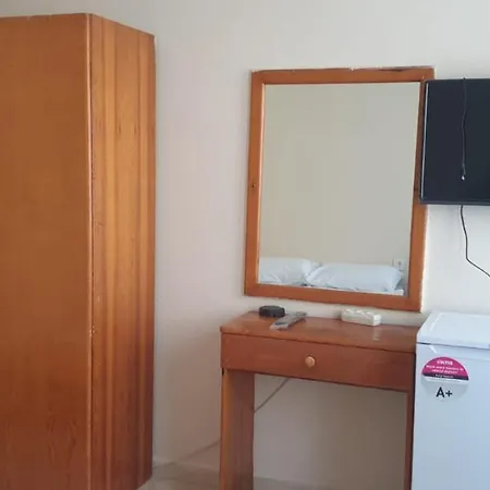 Deniz Hotel *